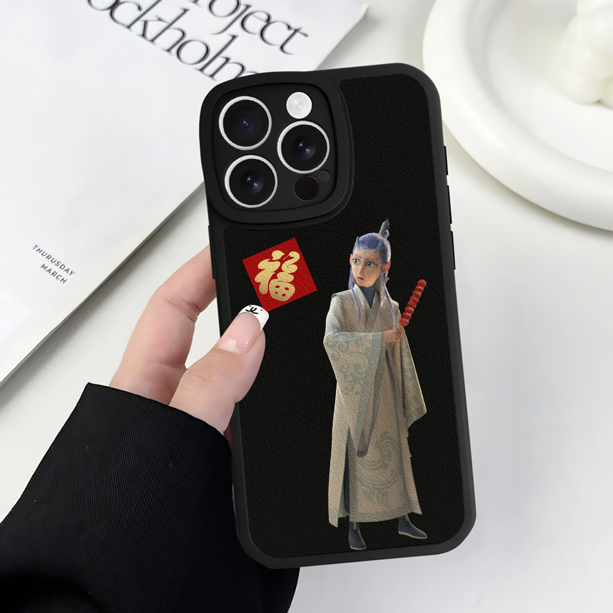 （画像用） Ne Zha 2 ナタ 魔童の大暴れ 【iPhone 16シリーズ対応】シリコンスマホケース（レザー調） 材質：シリコン